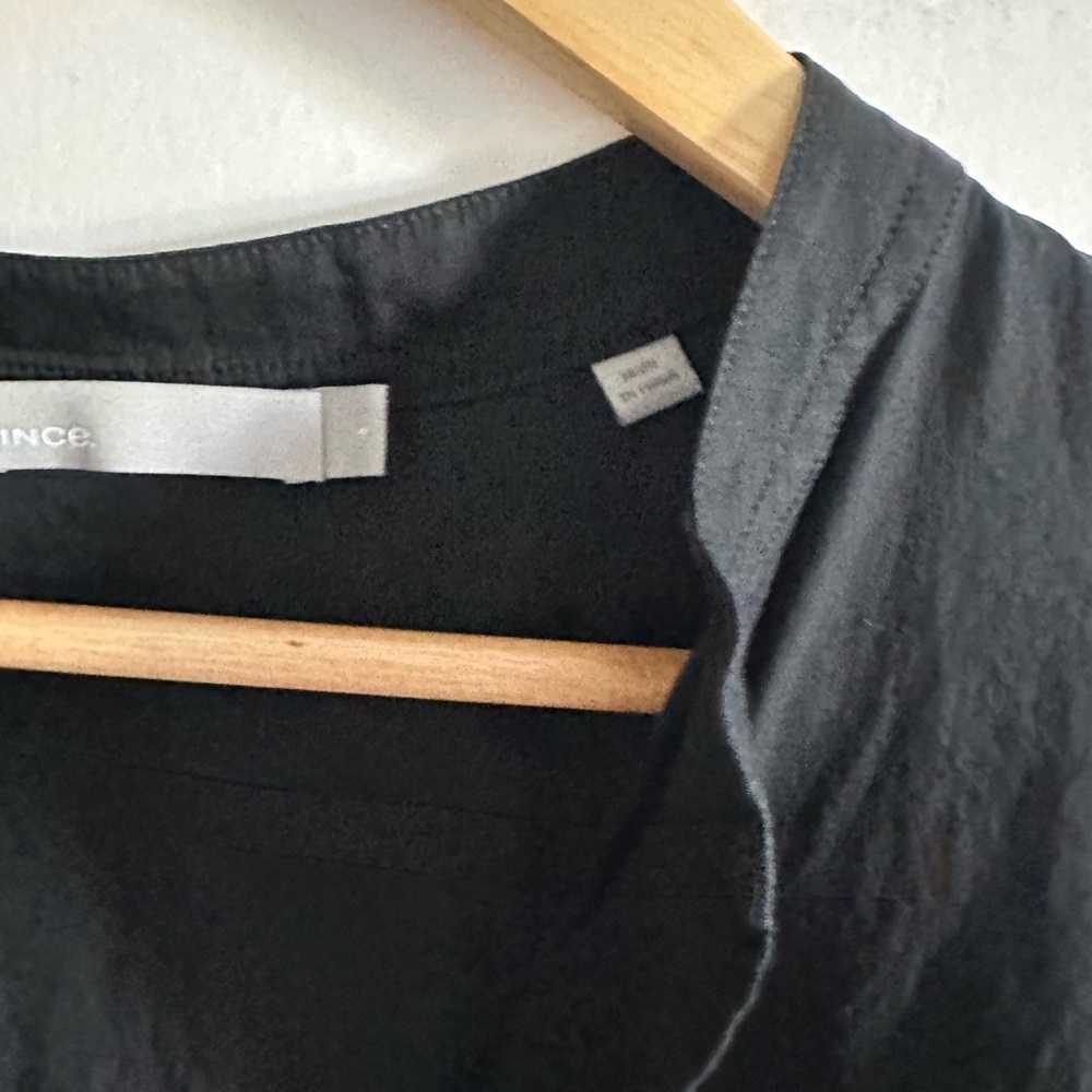 Vince Black Designer Cotton Trapunto Stitch Pullover Blouse size Small EUC - Picture 6 of 9